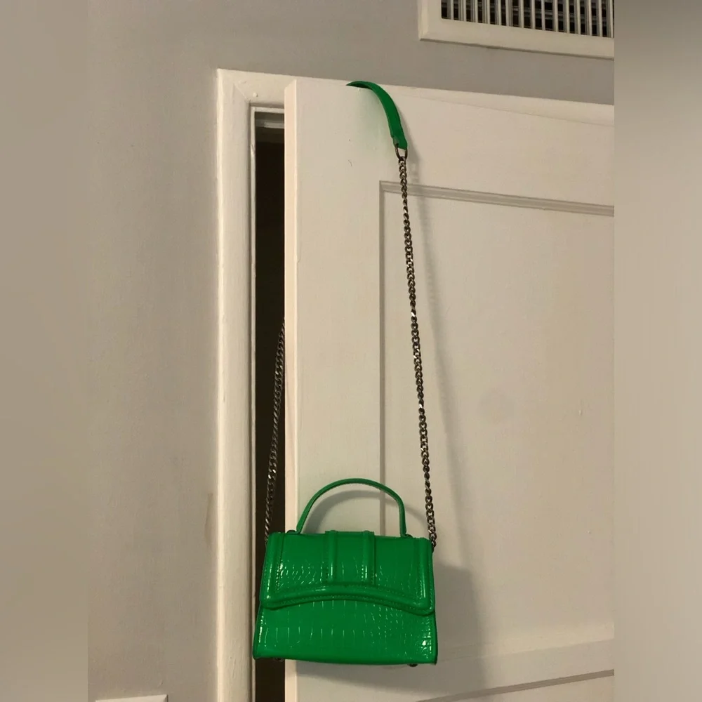 Zara Purse. Bright Green. Faux Crocodile texture. Brand new. - Picture 2 of 6